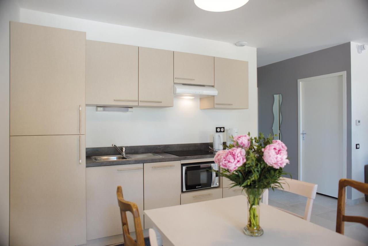 Appartements Des Joncas Martigues Exterior photo