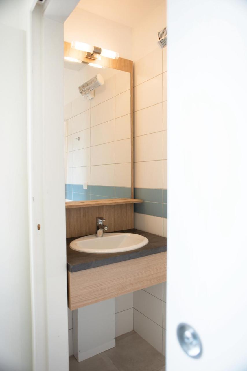 Appartements Des Joncas Martigues Exterior photo