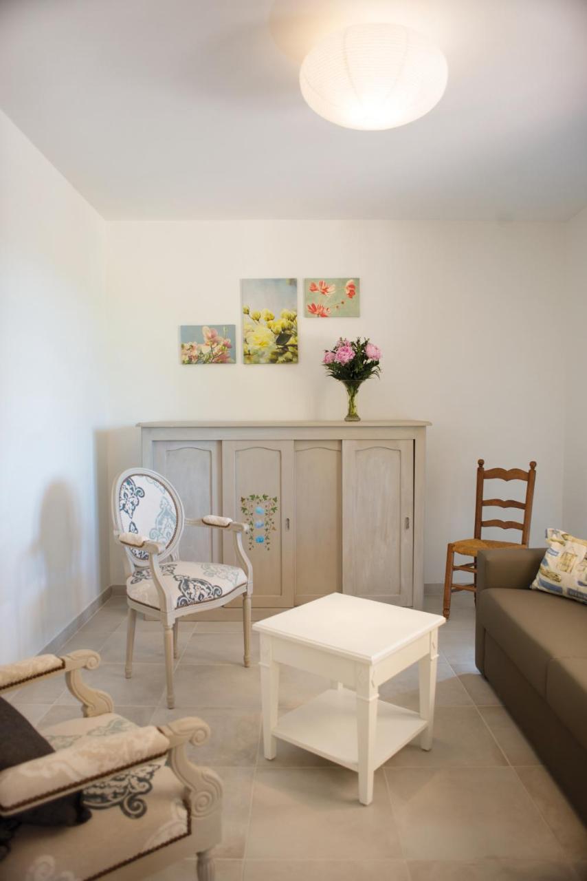 Appartements Des Joncas Martigues Exterior photo