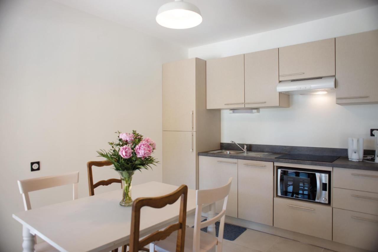 Appartements Des Joncas Martigues Exterior photo